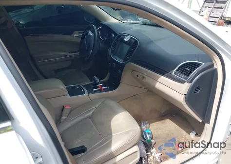 2014 Chrysler 300 from USA, damaged, VIN 2C3CCAAG1EH305777